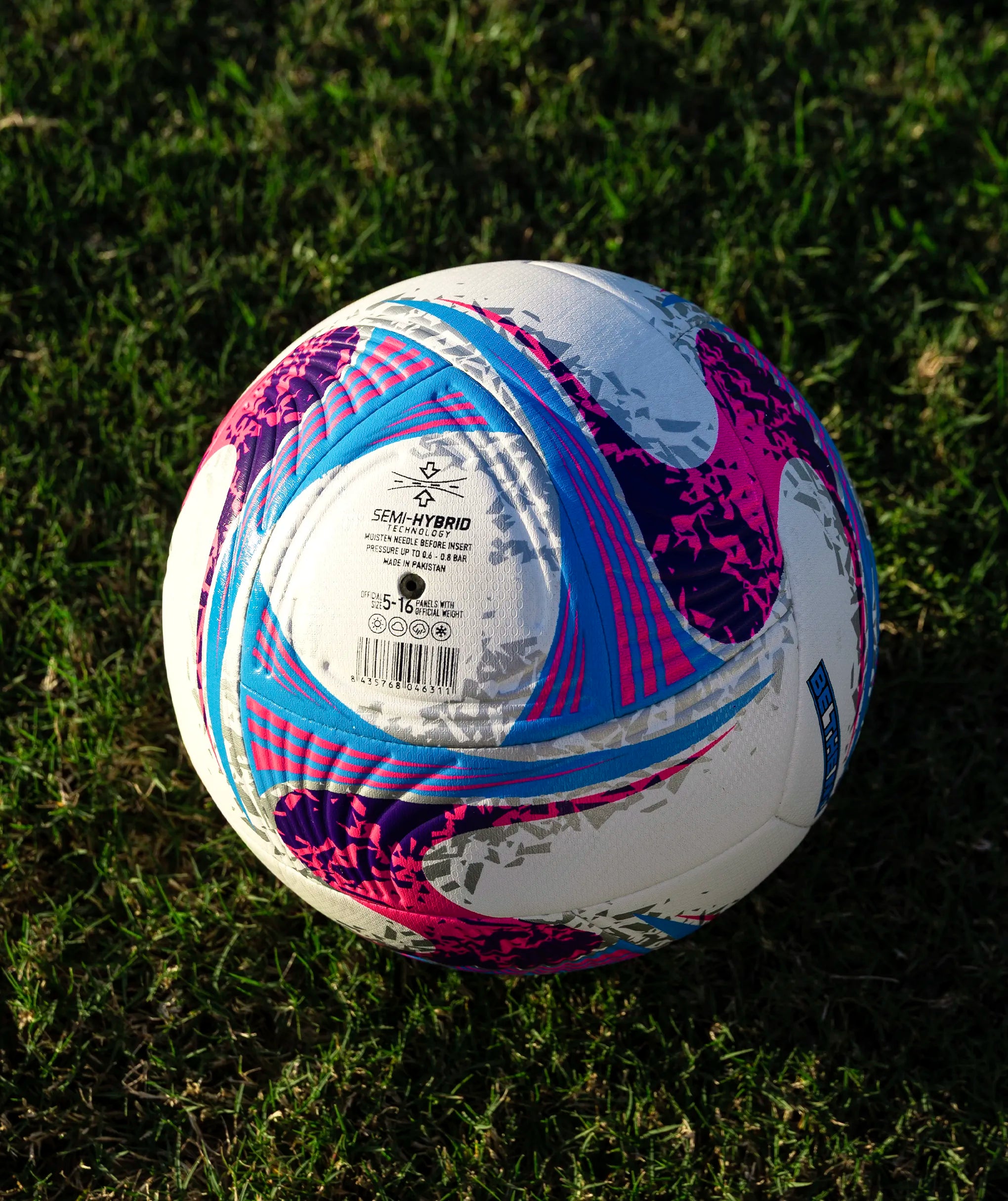 Bola de Futebol N1 Aura | Bola Semi-Híbrida para Treino
