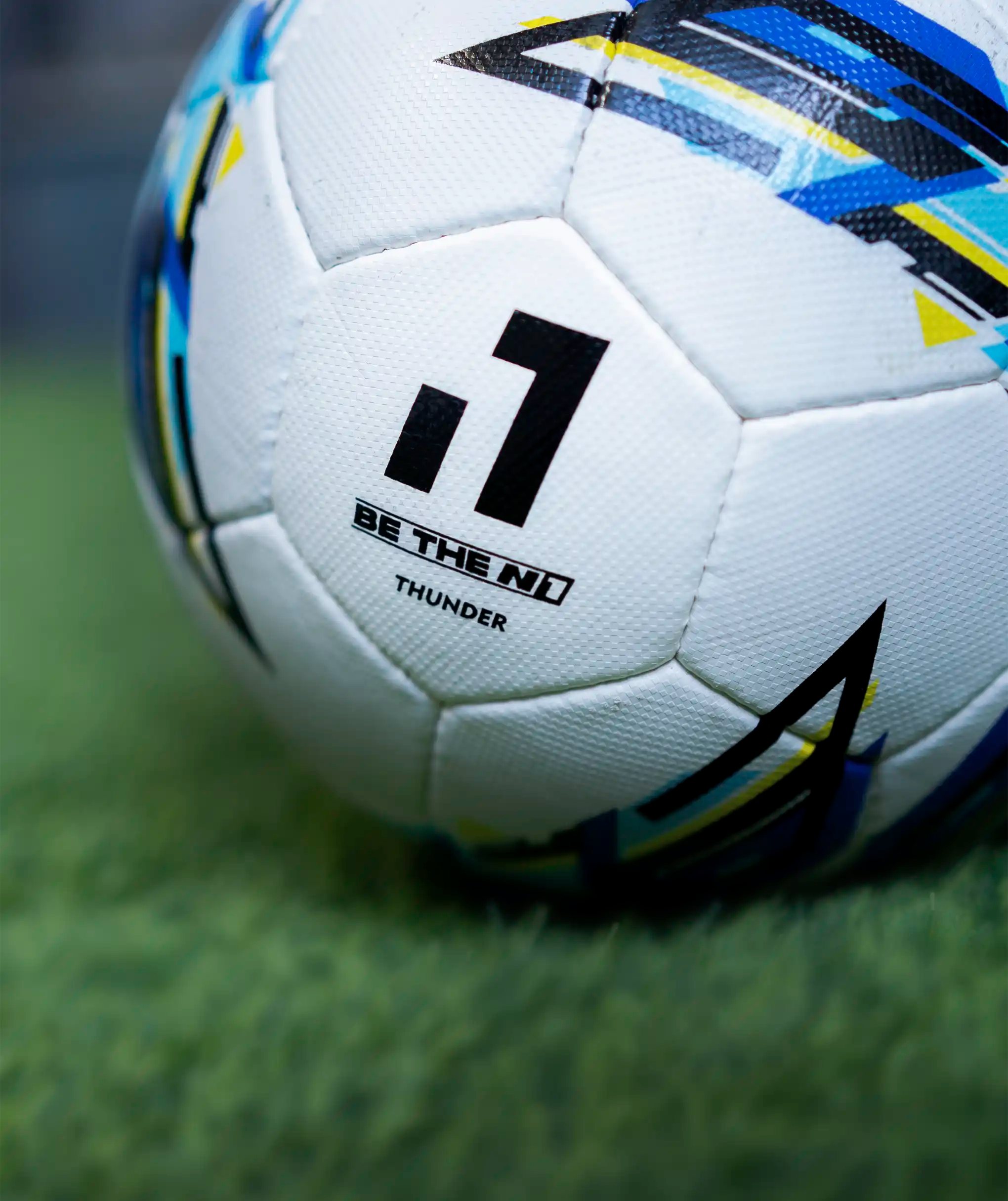Bola de Futebol Thunder | Bola Society Costurada à Mão