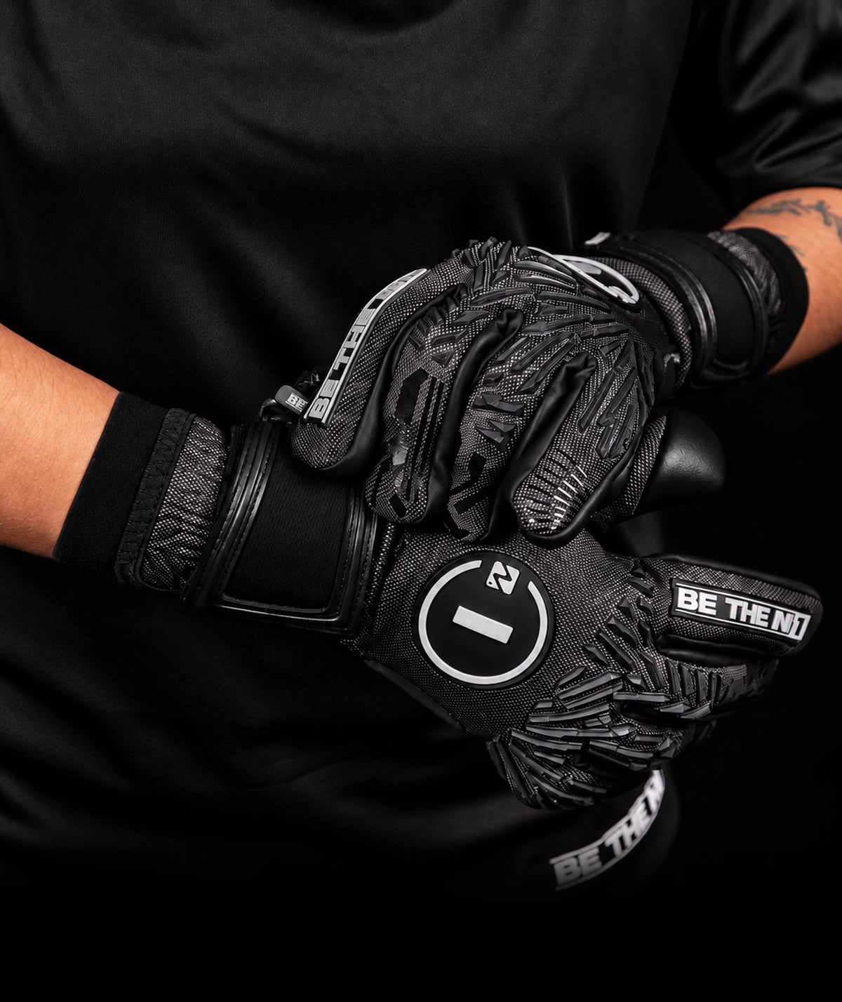 Luva Goleiro Profissional N1 Hera 2.0
