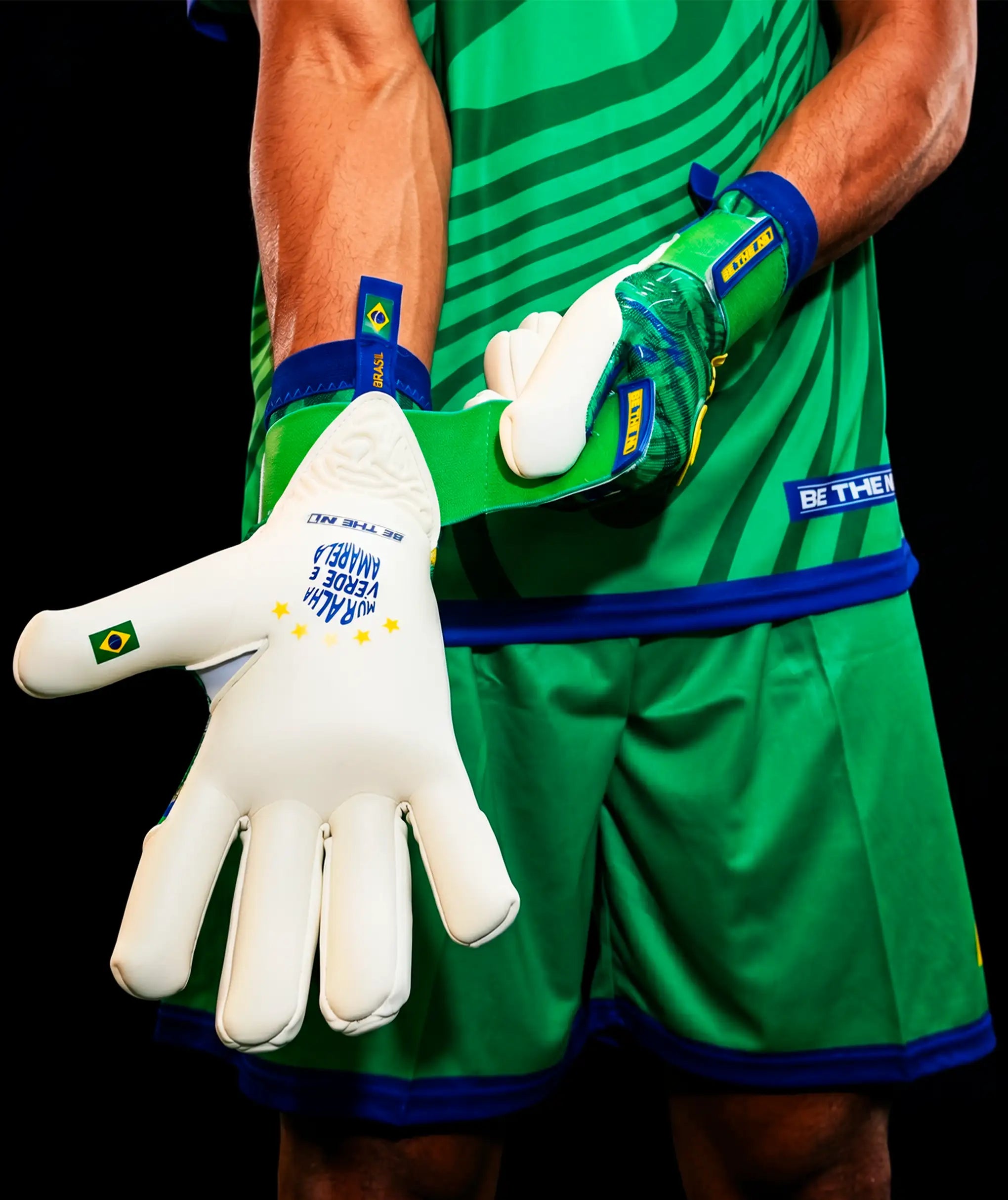 Luva de Goleiro N1 Zeus 2.0 Brasil Verde