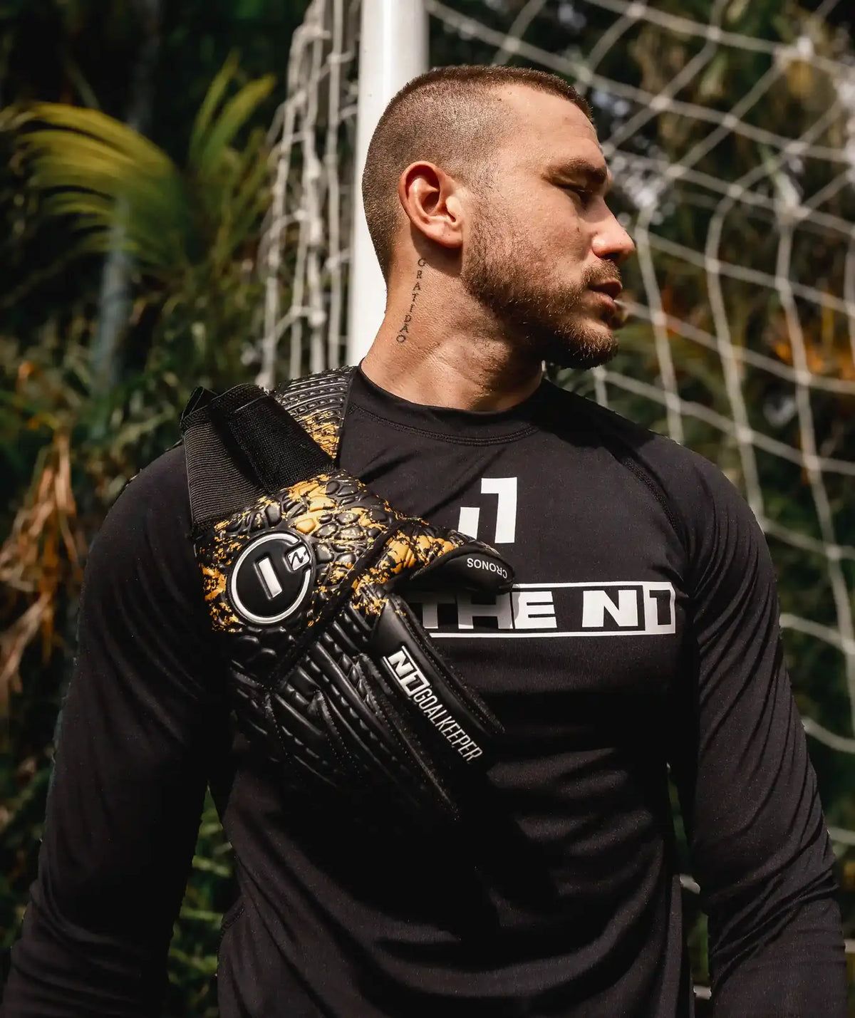 Luva de Goleiro Profissional N1 Cronos