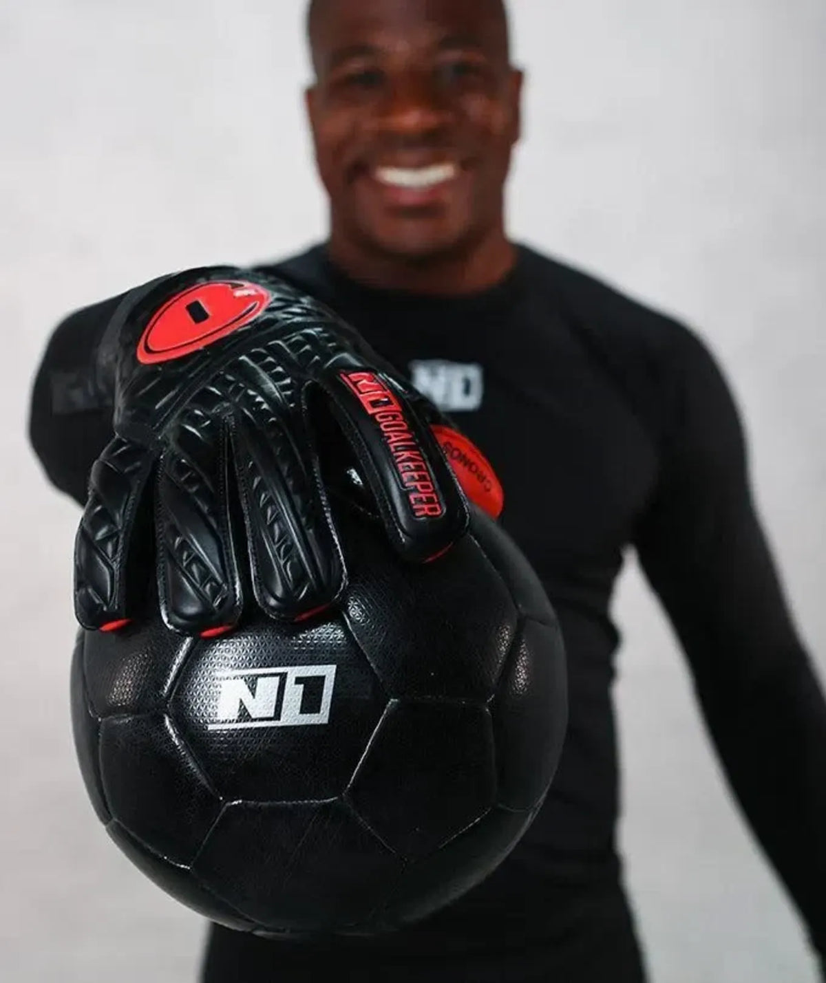 Luva de Goleiro Profissional N1 Cronos
