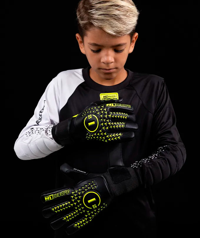 Luva de Goleiro Profissional N1 Infantil