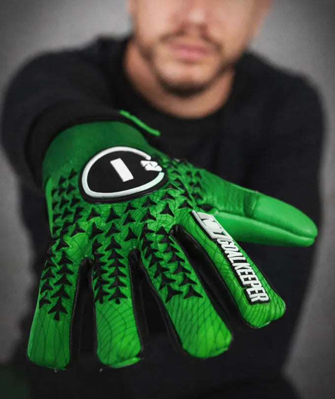 Luva de Goleiro Profissional N1 Scorpius 2.0