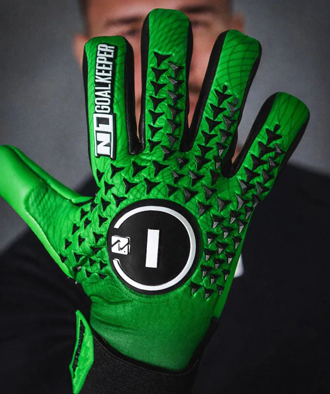 Luva de Goleiro Profissional N1 Scorpius 2.0