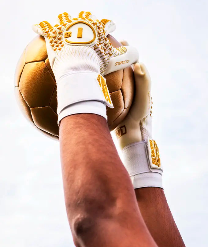 Luva de Goleiro Profissional N1 Scorpius 2.0 Golden White