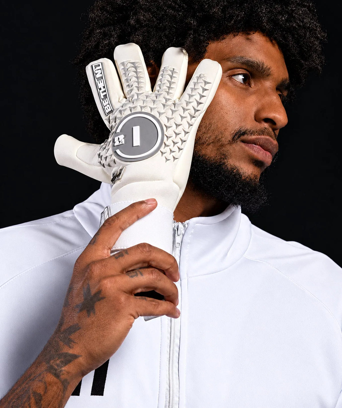 Luva de Goleiro Profissional N1 Scorpius 2.0 New Collection