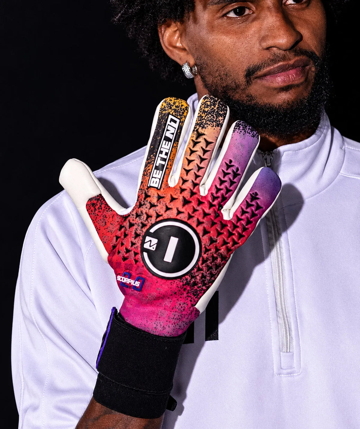 Luva de Goleiro Profissional N1 Scorpius 2.0 New Collection