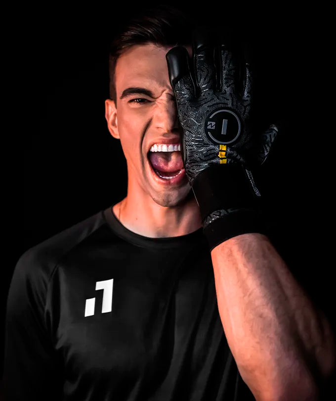 Luva de Goleiro Profissional N1 Zeus 2.0
