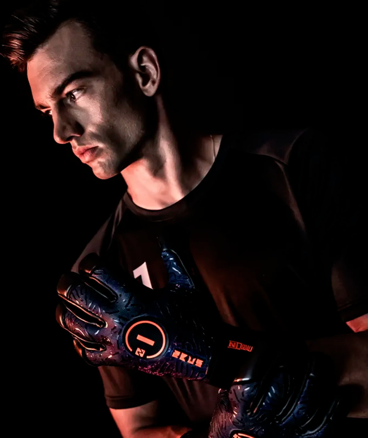 Luva de Goleiro Profissional N1 Zeus 2.0
