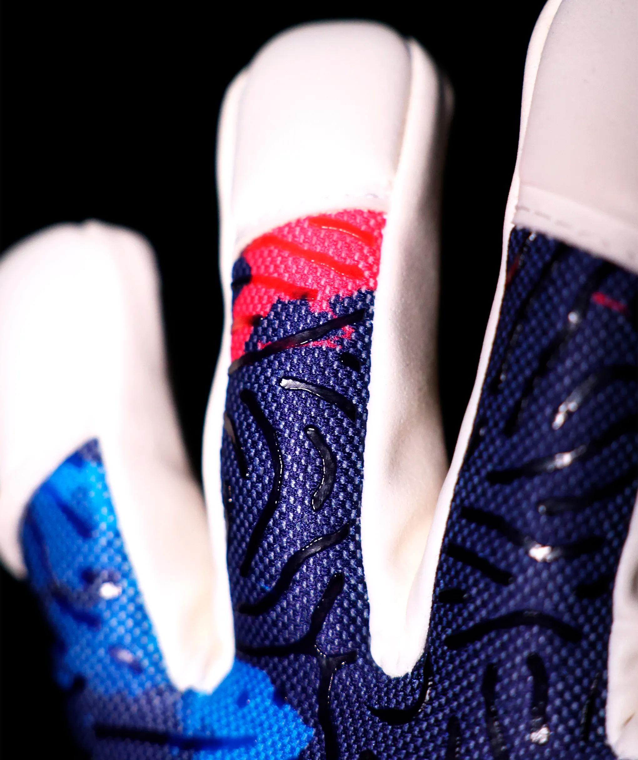 Luva de Goleiro Profissional N1 Zeus 2.0 Aura