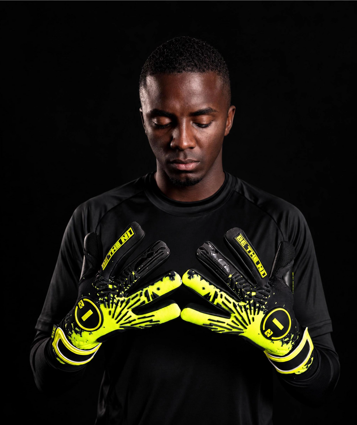 Luva Goleiro Profissional N1 Hera 2.0