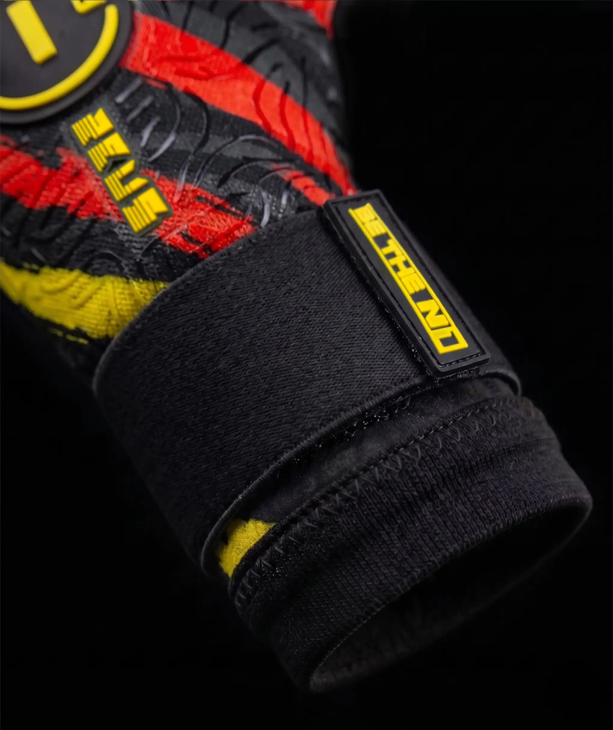 Luva de Goleiro N1 Zeus 2.0 Belgica