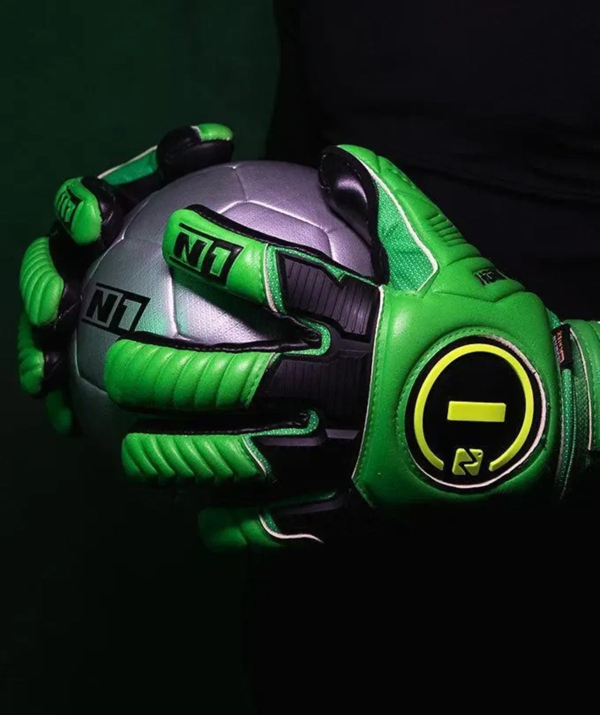 Luva de Goleiro Profissional N1 Horus