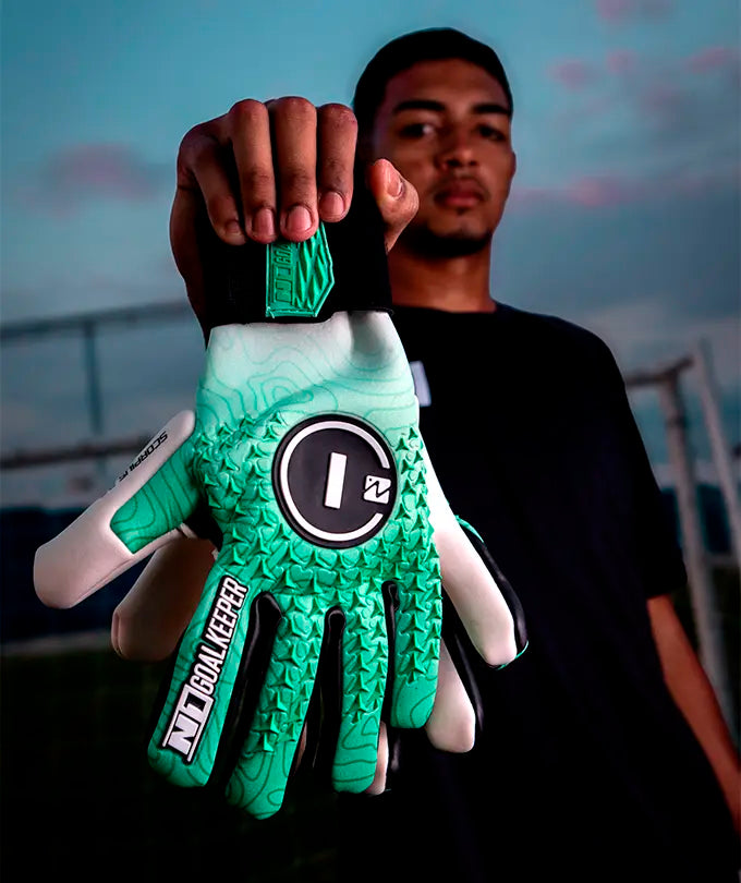 Luva de Goleiro Profissional N1 Scorpius 2.0