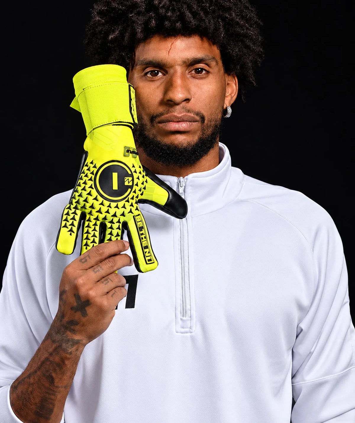 Luva de Goleiro Profissional N1 Scorpius 2.0 New Collection