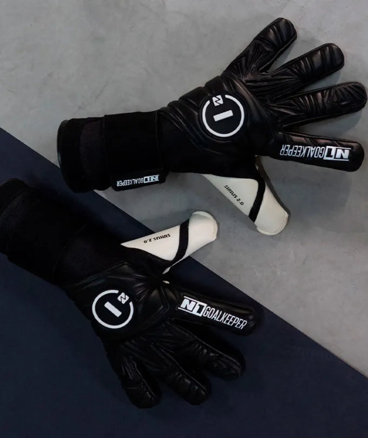 Luva de Goleiro Profissional N1 Sirius 2.0