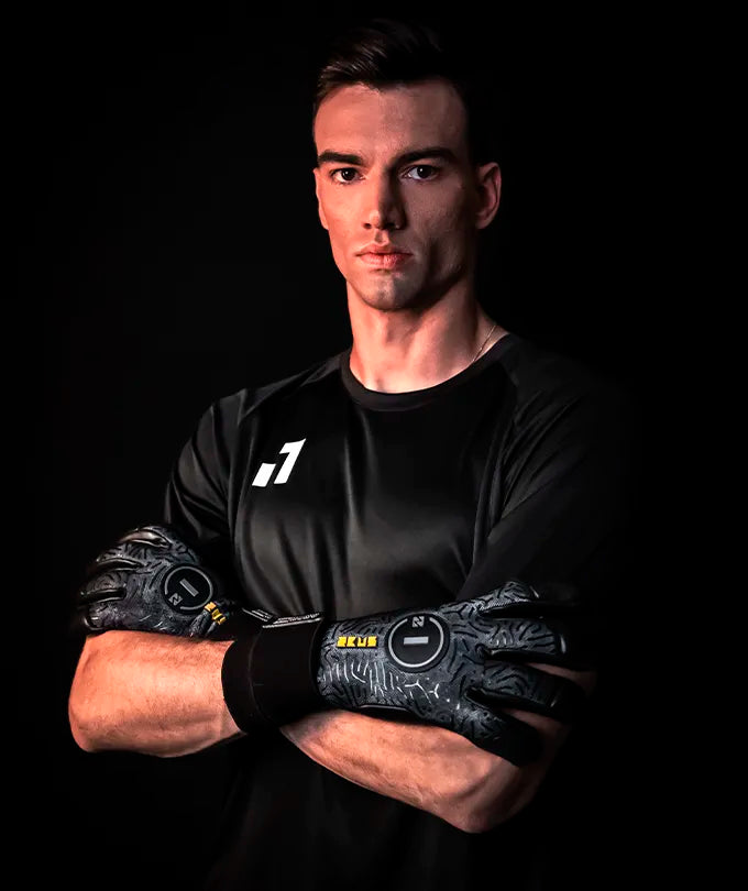 Luva de Goleiro Profissional N1 Zeus 2.0