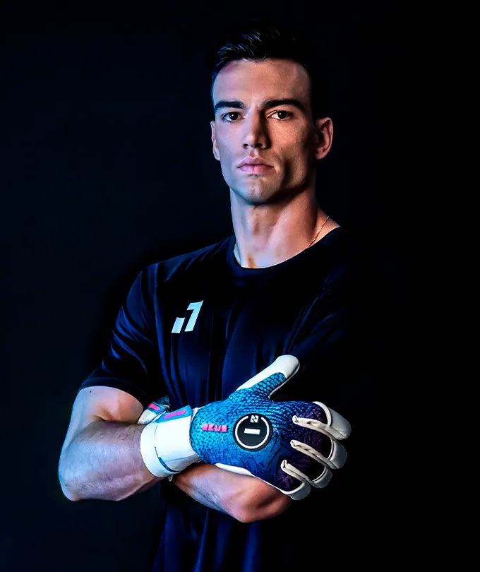 Luva de Goleiro Profissional N1 Zeus 2.0